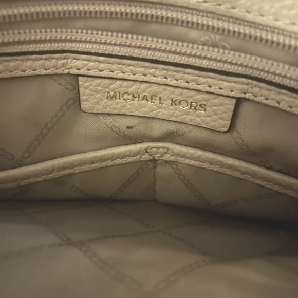 MICHAEL Michael Kors authentic purse from 2019. Brown with light pink straps. - Picture 4 of 5